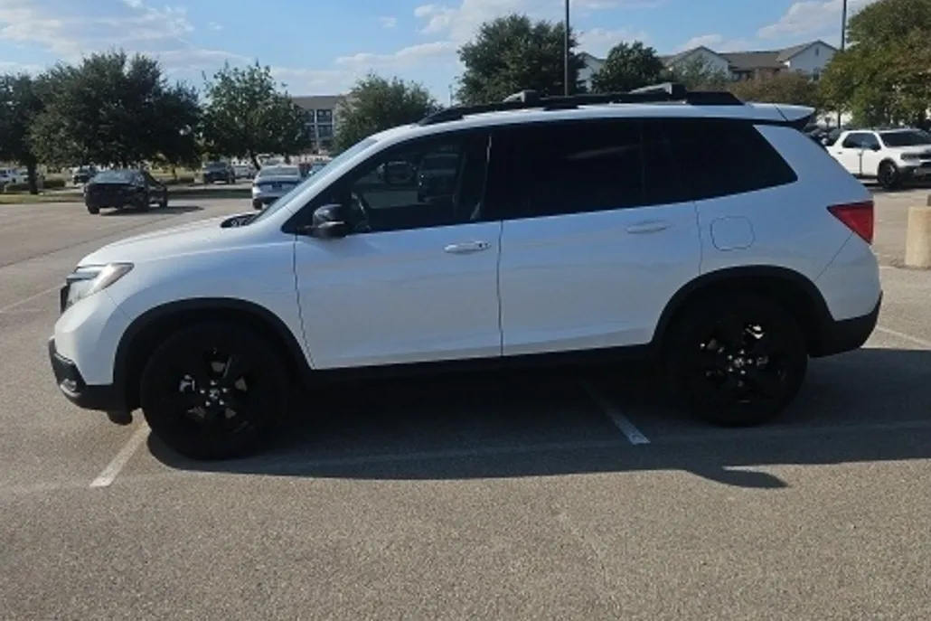 2020 Honda Passport Elite photo 1