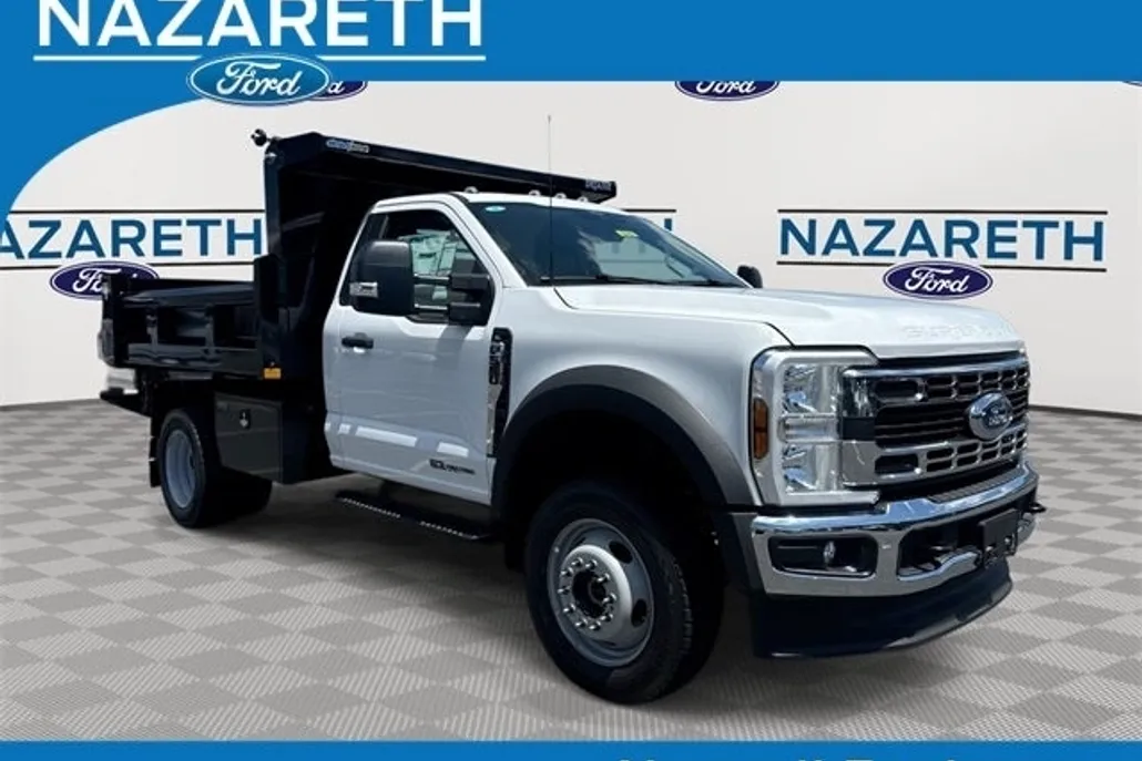 2025 Ford F-550 photo 1