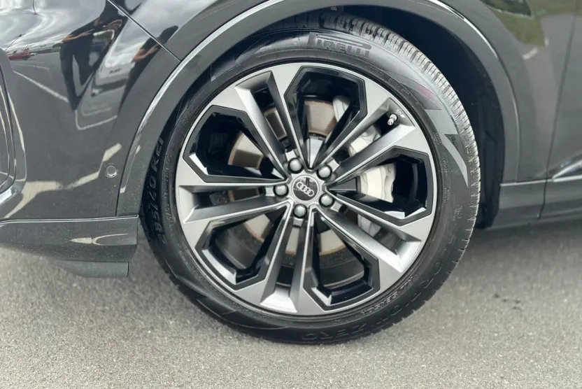 2025 Audi Q7 55 Premium Plus photo 1