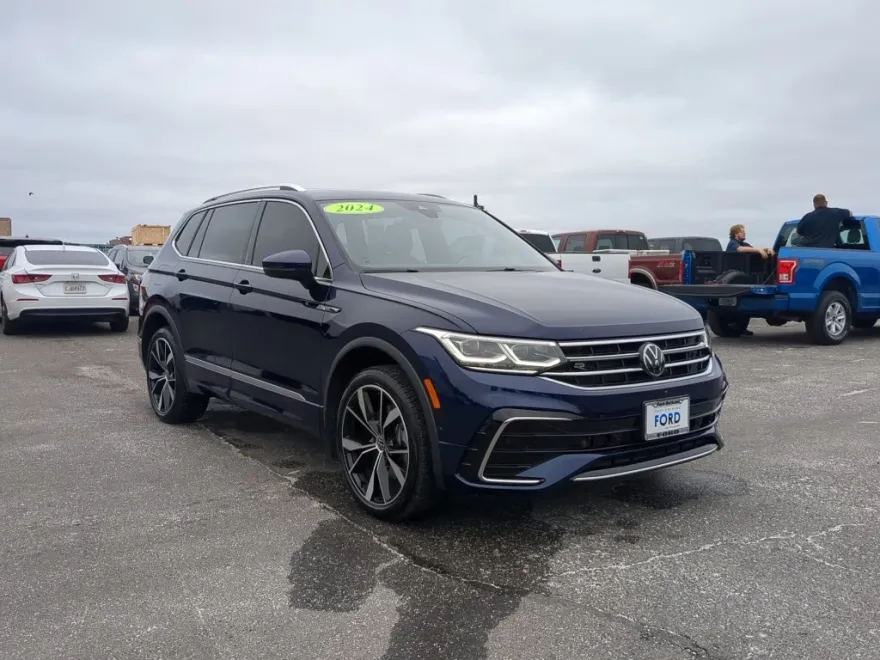 2024 Volkswagen Tiguan SEL R-Line Black photo 1
