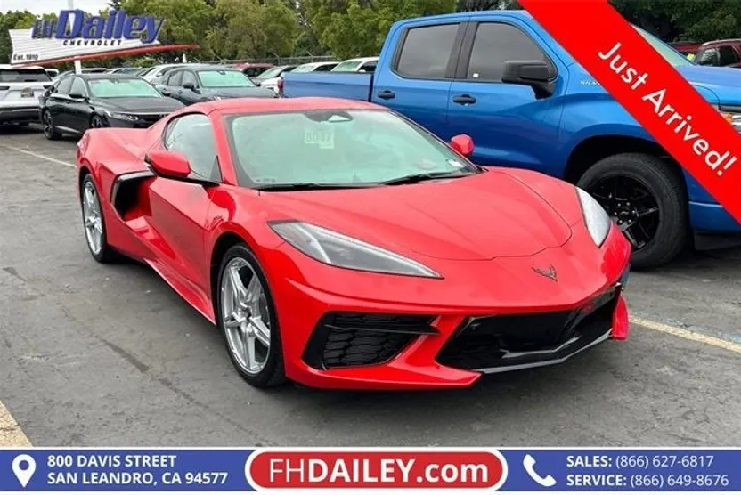 2025 Chevrolet Corvette Stingray 2LT photo 1