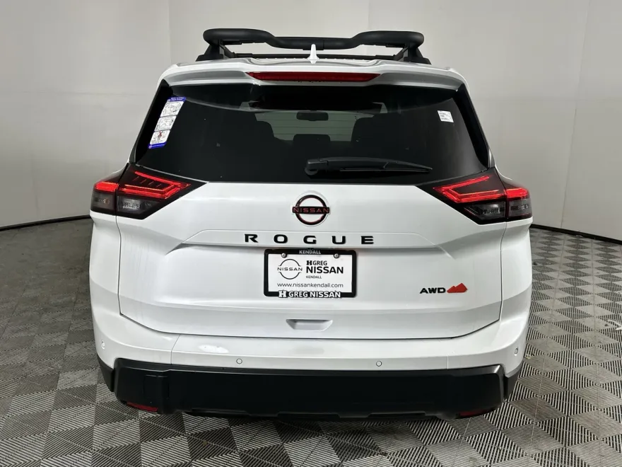 2025 Nissan Rogue SV photo 1