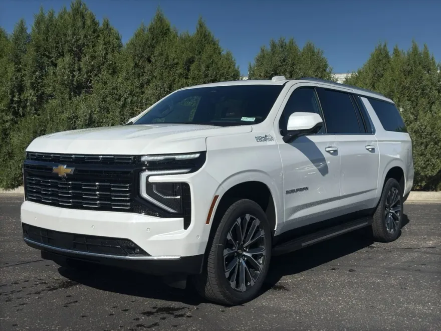2025 Chevrolet Suburban High Country photo 1