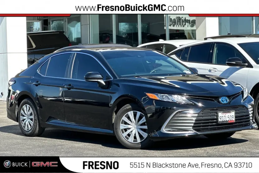2023 Toyota Camry LE Hybrid photo 1