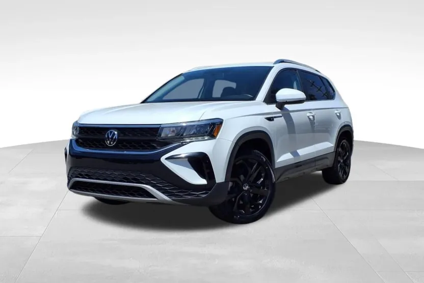 2022 Volkswagen Taos SE photo 1