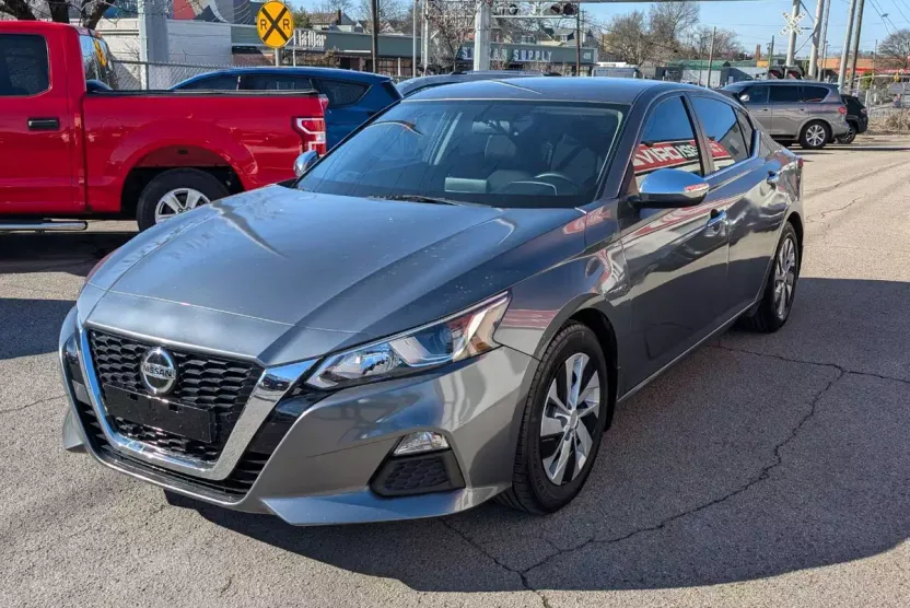 2020 Nissan Altima 2.5 S photo 1