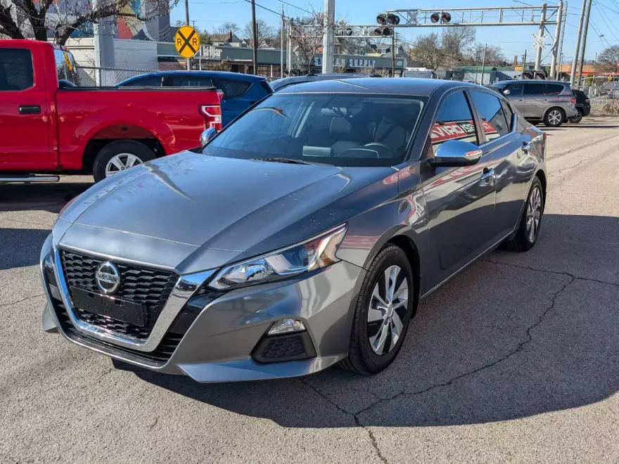 2020 Nissan Altima 2.5 S photo 1