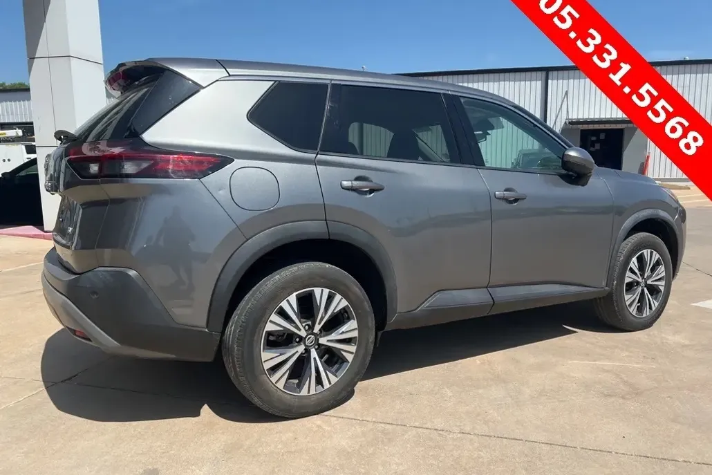 2021 Nissan Rogue SV photo 1