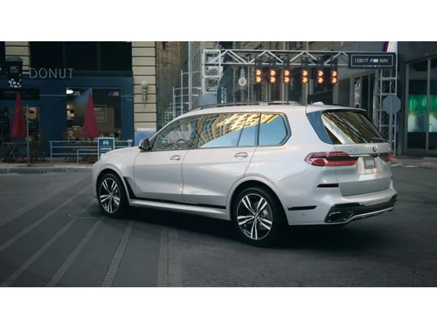 2025 Bmw X7 xDrive40i photo 1