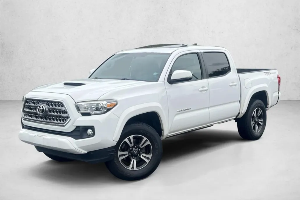 2016 Toyota Tacoma TRD Sport V6 photo 1
