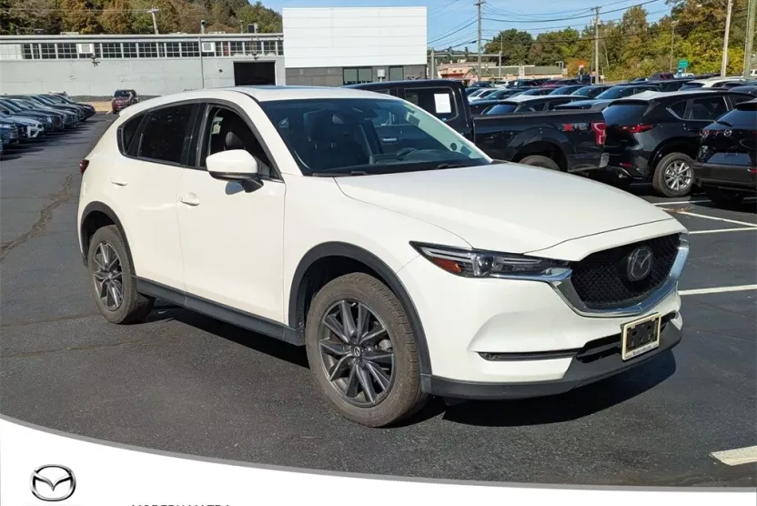 2017 Mazda CX-5 Grand Touring photo 1