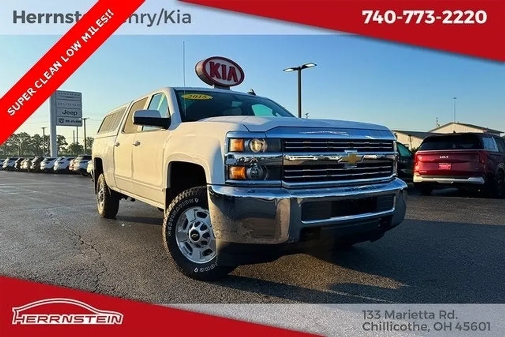 2015 Chevrolet Silverado 2500HD LT photo 1