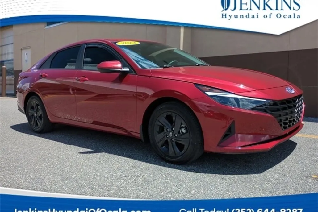 2023 Hyundai Elantra Blue photo 1
