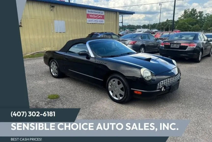 2002 Ford Thunderbird Deluxe photo 1