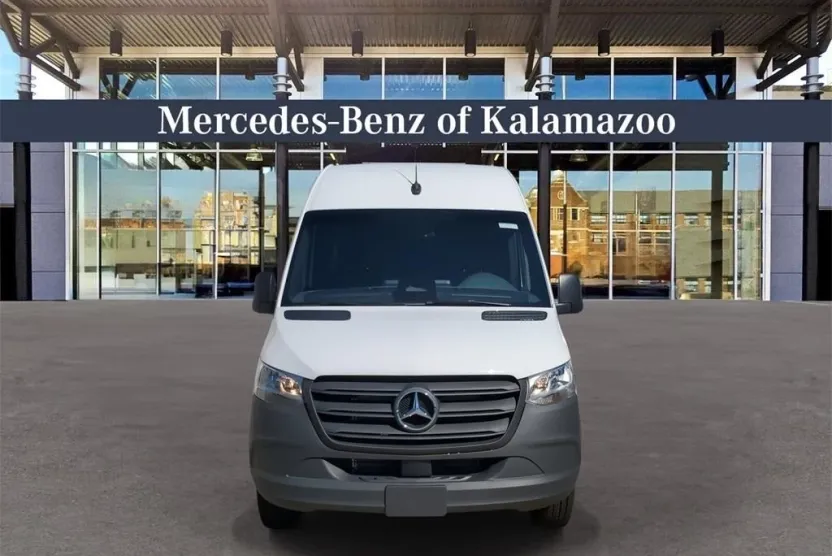 2025 Mercedes Benz Sprinter 2500 144 WB photo 1