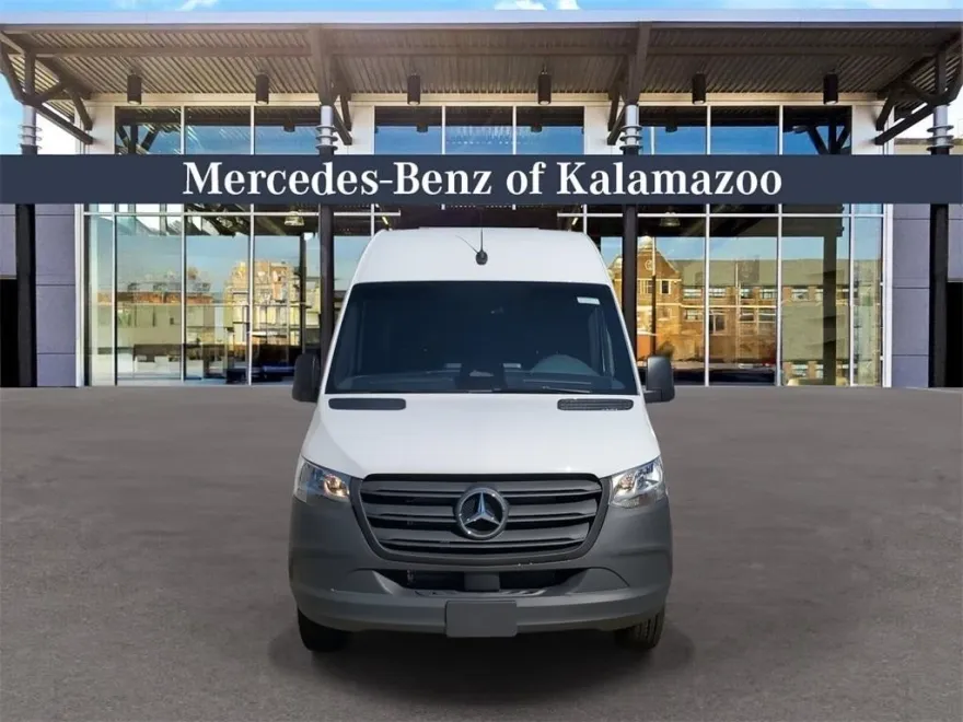 2025 Mercedes Benz Sprinter 2500 144 WB photo 1