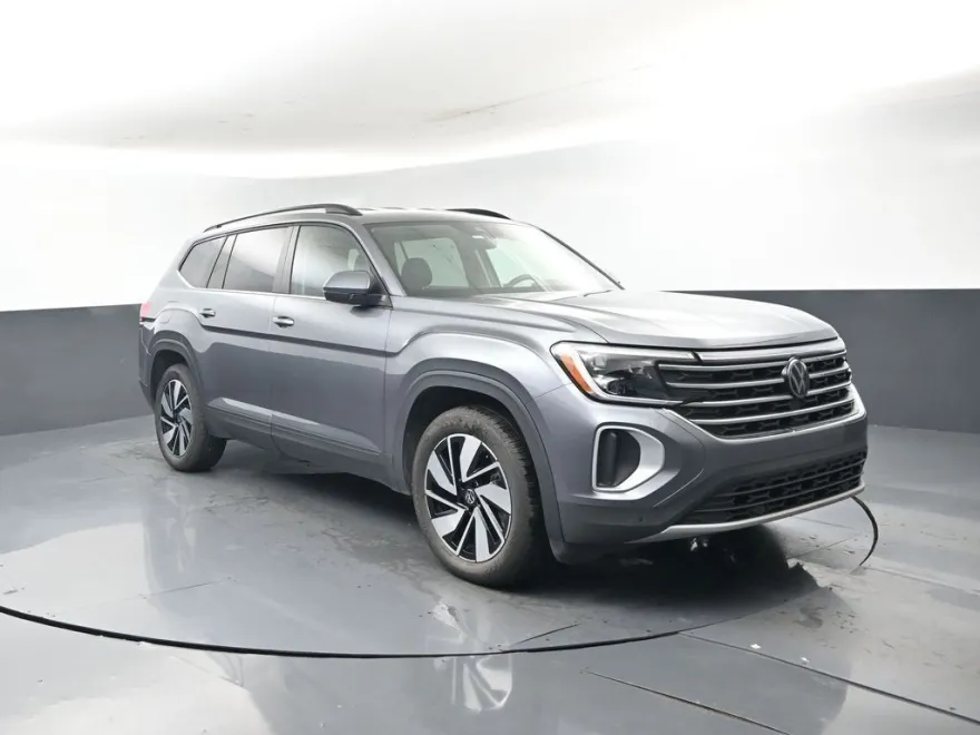 2024 Volkswagen Atlas SE Technology photo 1