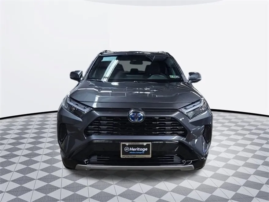 2022 Toyota RAV4 Hybrid SE Sport photo 1