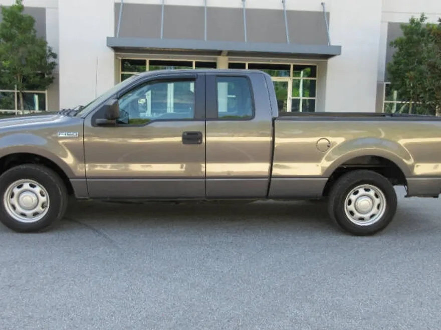 2007 Ford F-150 XL photo 1