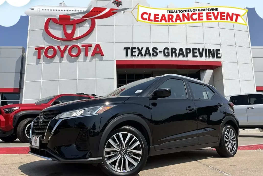 2024 Nissan Kicks SV photo 1