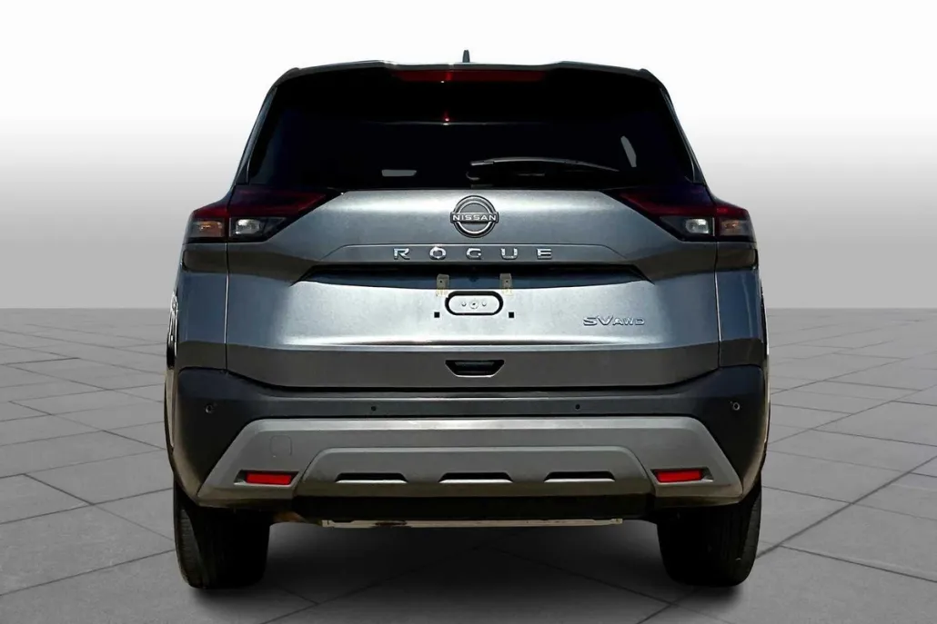 2023 Nissan Rogue SV photo 1