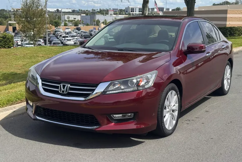 2013 Honda Accord EX photo 1