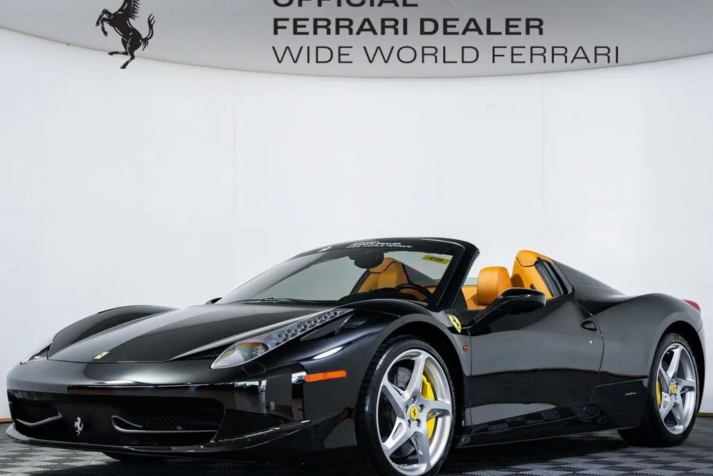 2015 Ferrari 458 Spider Base photo 1