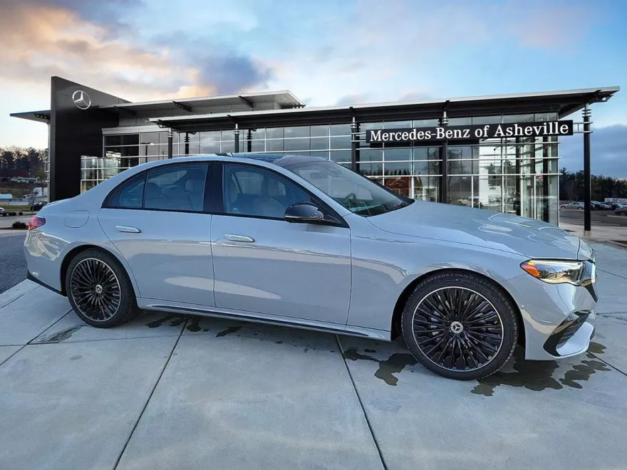 2025 Mercedes Benz E 350 4MATIC Sedan photo 1