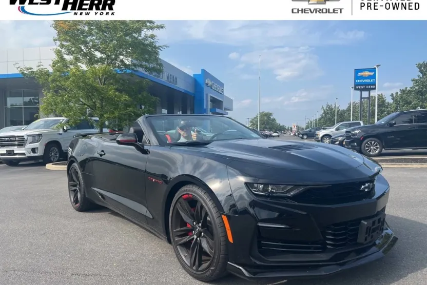 2023 Chevrolet Camaro 2SS photo 1
