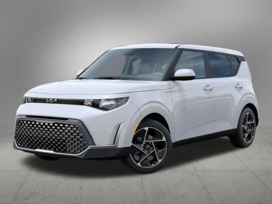 2025 Kia Soul EX photo 1