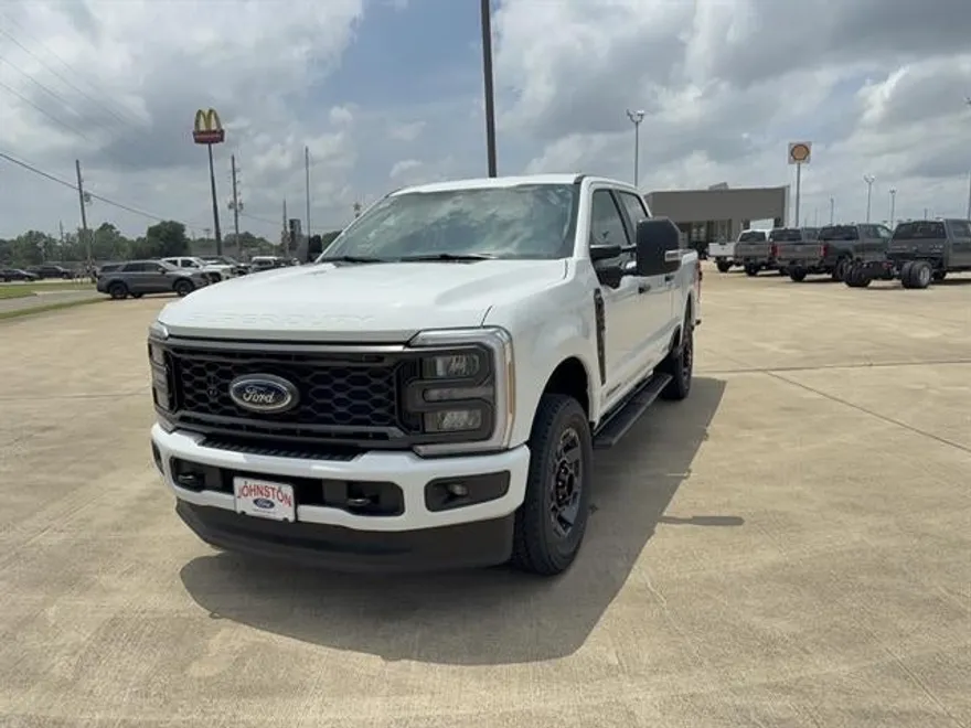 2025 Ford F-250 XL photo 1