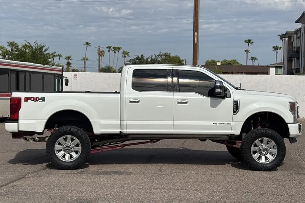 2022 Ford F-250 Platinum photo 1