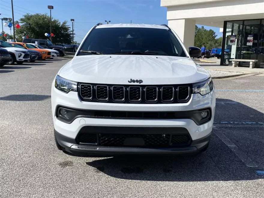 2025 Jeep Compass Latitude photo 1