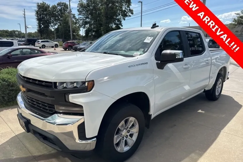 2020 Chevrolet Silverado 1500 LT photo 1