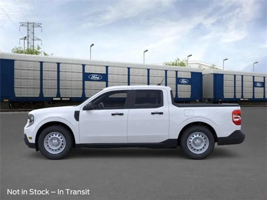 2025 Ford Maverick XL photo 1