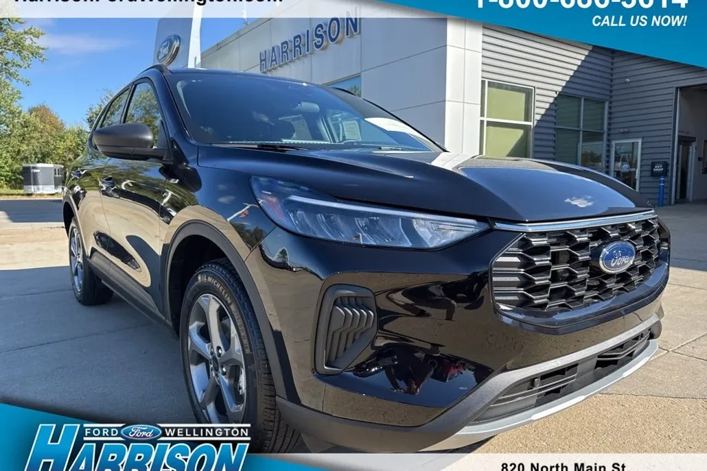 2026 Ford Escape ST-Line photo 1