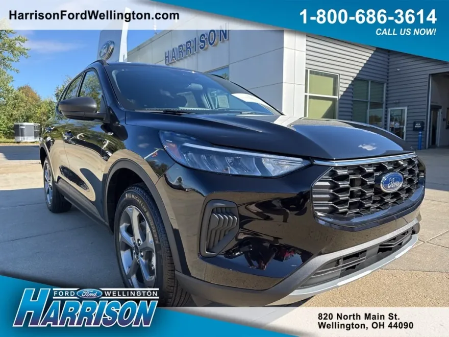 2026 Ford Escape ST-Line photo 1