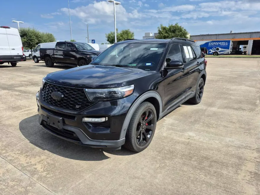 2020 Ford Explorer ST photo 1