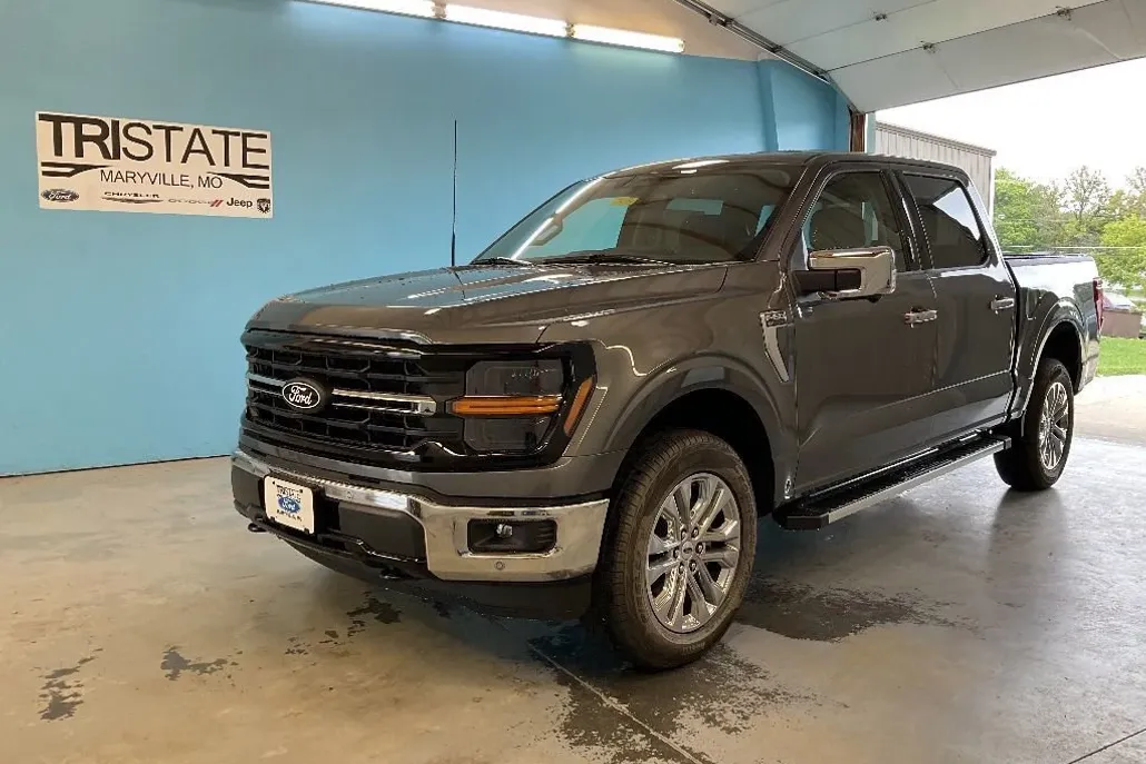 2024 Ford F-150 XLT photo 1