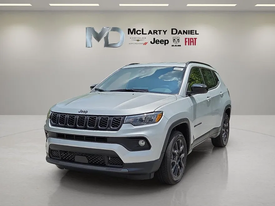 2025 Jeep Compass Latitude photo 1