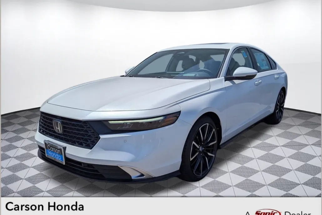 2025 Honda Accord Hybrid Touring photo 1