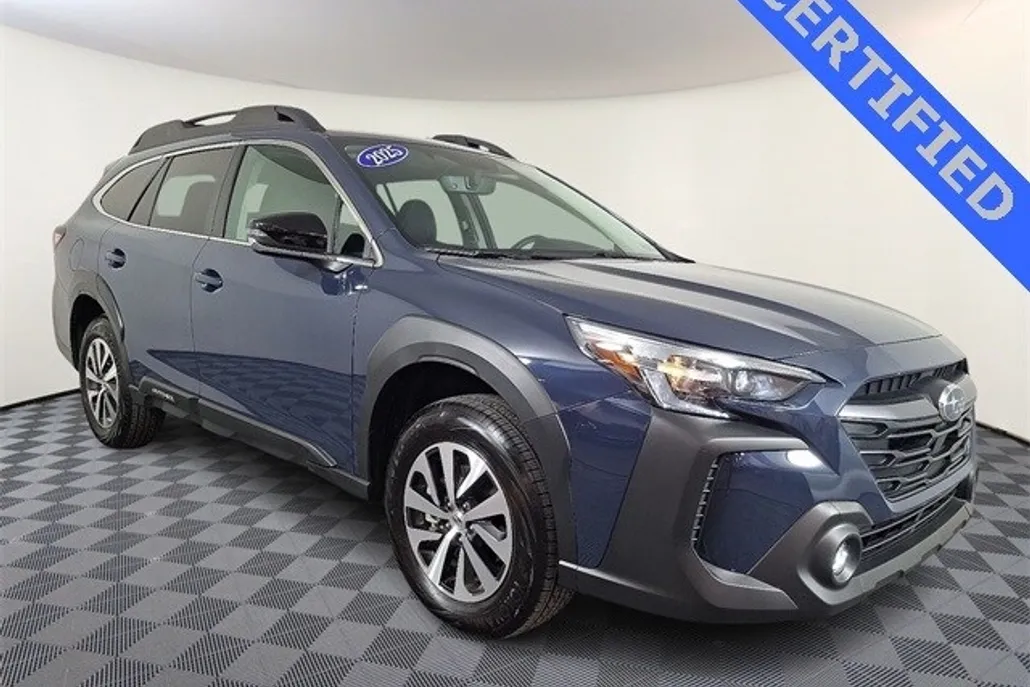 2025 Subaru Outback Premium photo 1