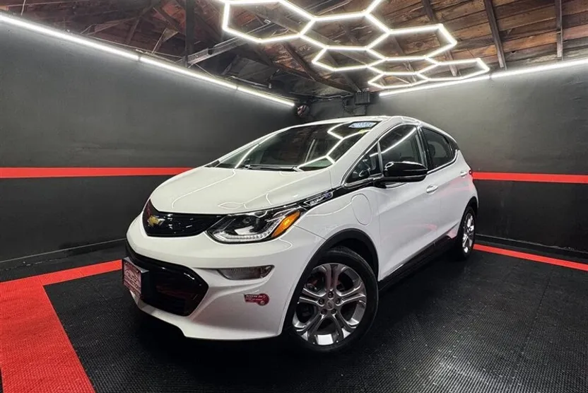 2020 Chevrolet Bolt EV photo 1