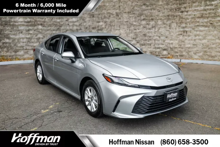 2025 Toyota Camry LE photo 1