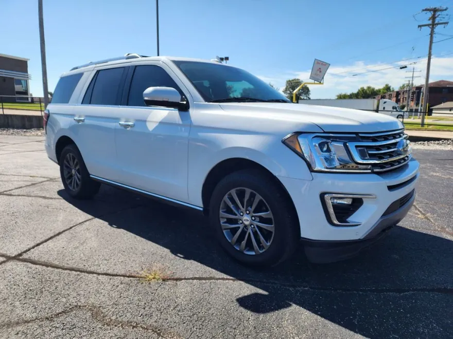2020 Ford Expedition Limited photo 1