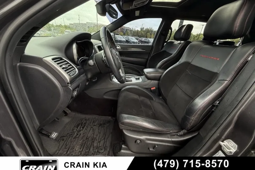 2017 Jeep Grand Cherokee Trailhawk photo 1