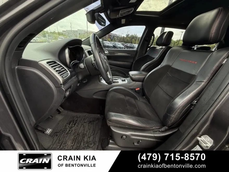 2017 Jeep Grand Cherokee Trailhawk photo 1