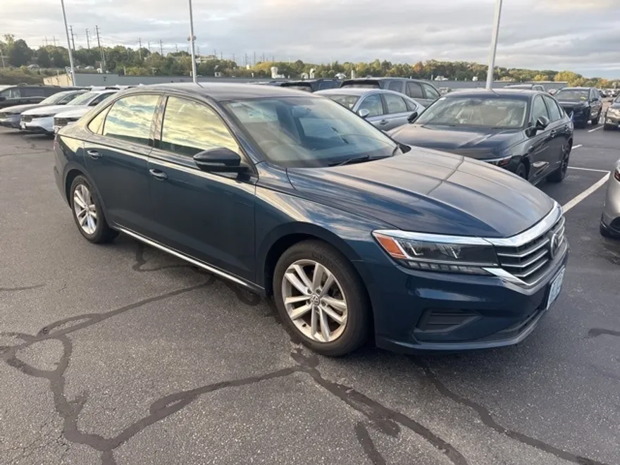 2020 Volkswagen Passat 2.0T S photo 1
