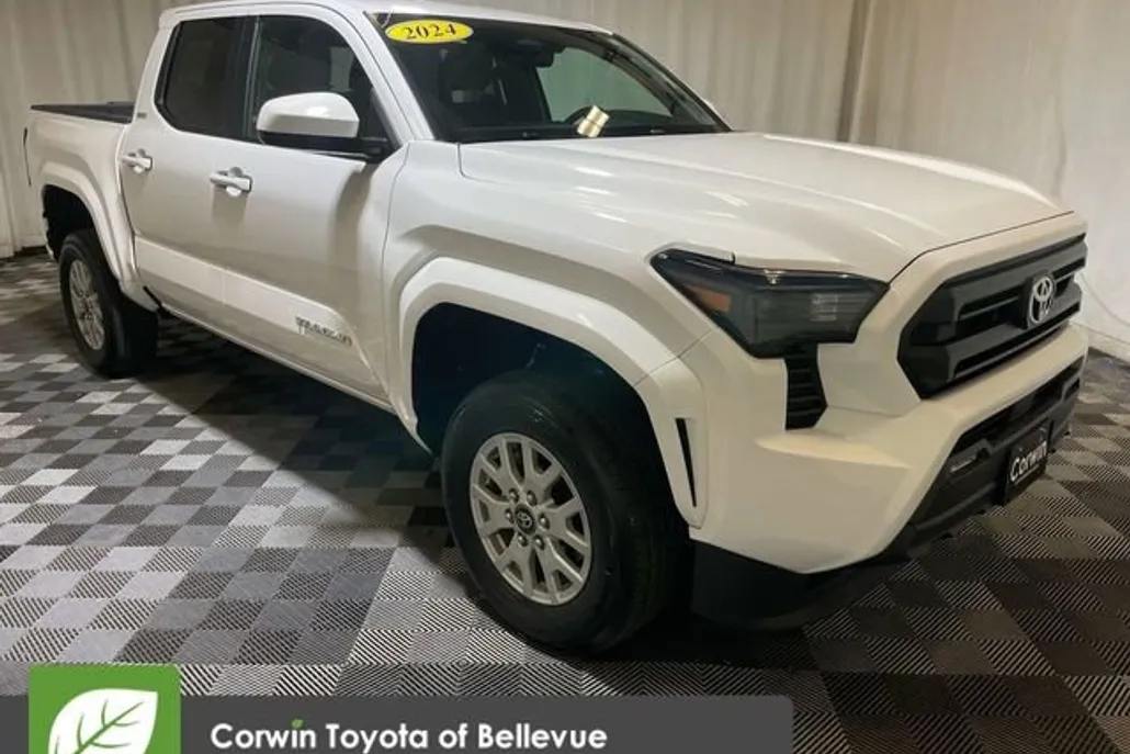 2024 Toyota Tacoma SR5 photo 1