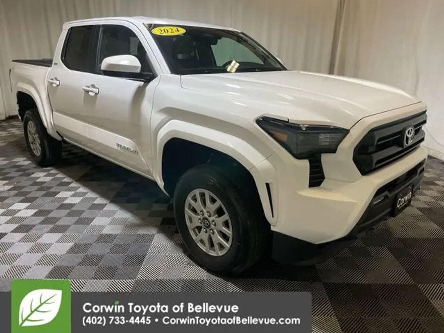 2024 Toyota Tacoma SR5 photo 1